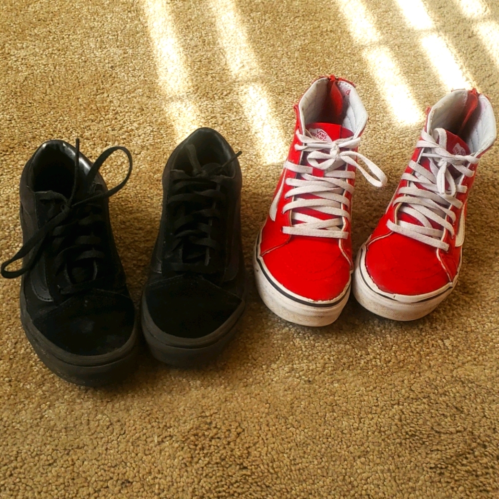 Vans kids size 1 and 1.5. Good condition
